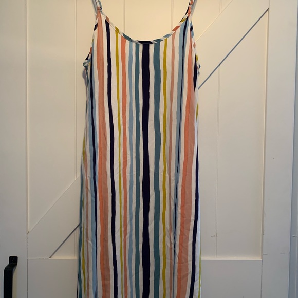NWT beachy striped maxi dress women’s size small - Picture 6 of 7